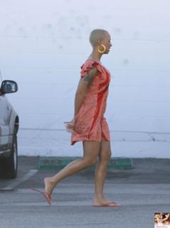 Amber Rose feet photo thumbnail