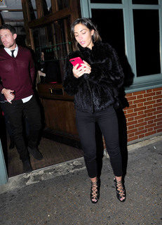 Frankie Bridge feet photo thumbnail