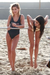 Sara Sampaio feet photo thumbnail