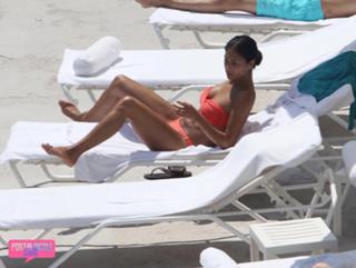 Nicole Scherzinger feet photo thumbnail