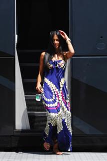 Nicole Scherzinger feet photo thumbnail