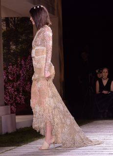 Kendall Jenner feet photo thumbnail
