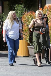 Paris Jackson feet photo thumbnail