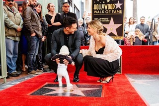 Behati Prinsloo feet photo thumbnail