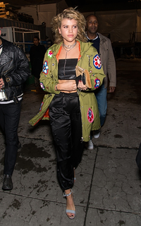 Sofia Richie feet photo thumbnail