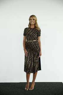 Heidi Klum feet photo thumbnail