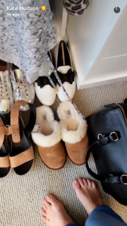 Kate Hudson feet photo thumbnail