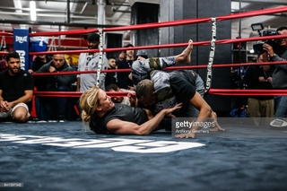 Holly Holm feet photo thumbnail