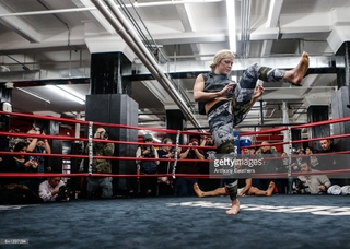 Holly Holm feet photo thumbnail