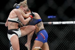 Holly Holm feet photo thumbnail