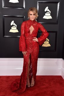 Carrie Underwood feet photo thumbnail