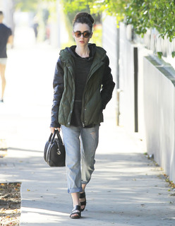 Lily Collins feet photo thumbnail