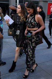 Lea Michele feet photo thumbnail