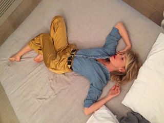 Alessia Marcuzzi feet photo thumbnail