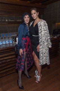 Ashley Graham feet photo thumbnail