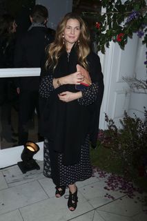 Drew Barrymore feet photo thumbnail
