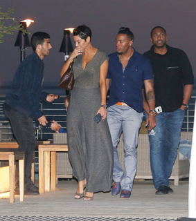 Nicole Murphy feet photo thumbnail