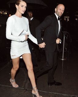 Rosie Huntington-Whiteley feet photo thumbnail