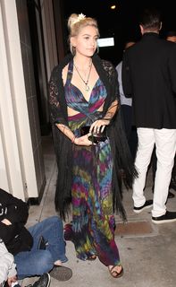 Paris Jackson feet photo thumbnail