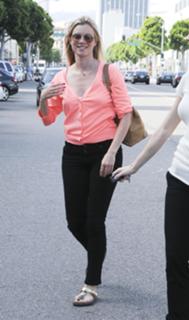 Amy Smart feet photo thumbnail
