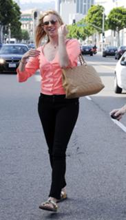 Amy Smart feet photo thumbnail
