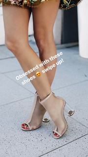 Nastia Liukin feet photo thumbnail