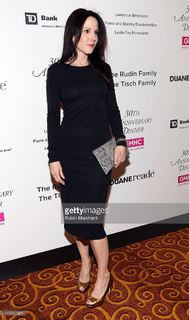 Mary-Louise Parker feet photo thumbnail