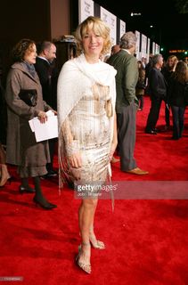 Emma Thompson feet photo thumbnail