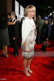 Emma Thompson feet photo thumbnail