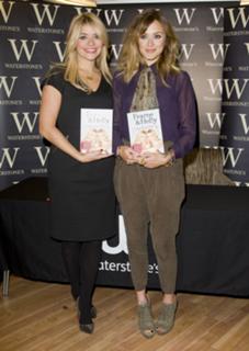 Fearne Cotton feet photo thumbnail