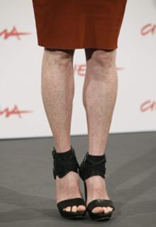 Julianne Moore feet photo thumbnail