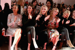 Peyton List feet photo thumbnail
