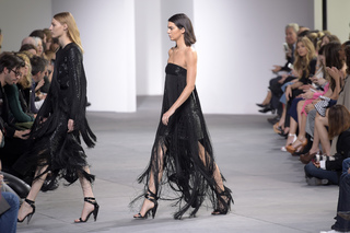 Kendall Jenner feet photo thumbnail