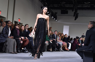 Kendall Jenner feet photo thumbnail