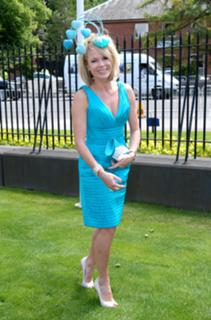 Amanda Holden feet photo thumbnail