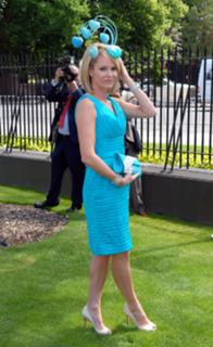 Amanda Holden feet photo thumbnail