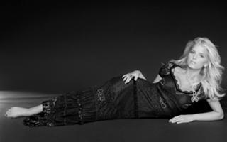 Jessica Simpson feet photo thumbnail