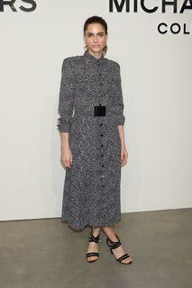 Amanda Peet feet photo thumbnail