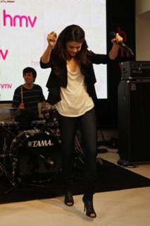 Selena Gomez feet photo thumbnail