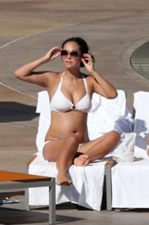 Myleene Klass feet photo thumbnail
