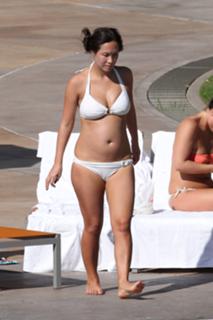 Myleene Klass feet photo thumbnail