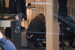 Mariah Carey feet photo thumbnail