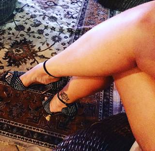Karin Klemp feet photo thumbnail