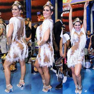 Lívia Andrade feet photo thumbnail