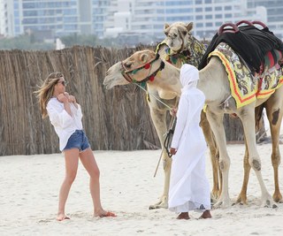 Abbey Clancy feet photo thumbnail