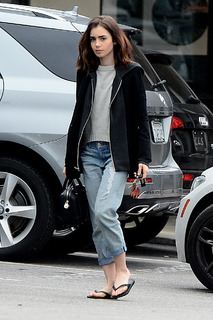Lily Collins feet photo thumbnail