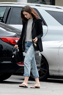 Lily Collins feet photo thumbnail