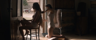 Marion Cotillard feet photo thumbnail