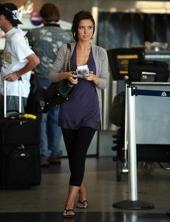 Audrina Patridge feet photo thumbnail