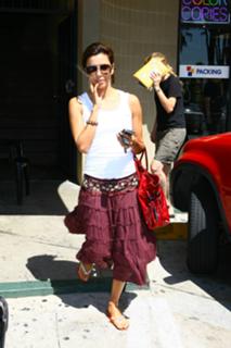 Eva Longoria feet photo thumbnail